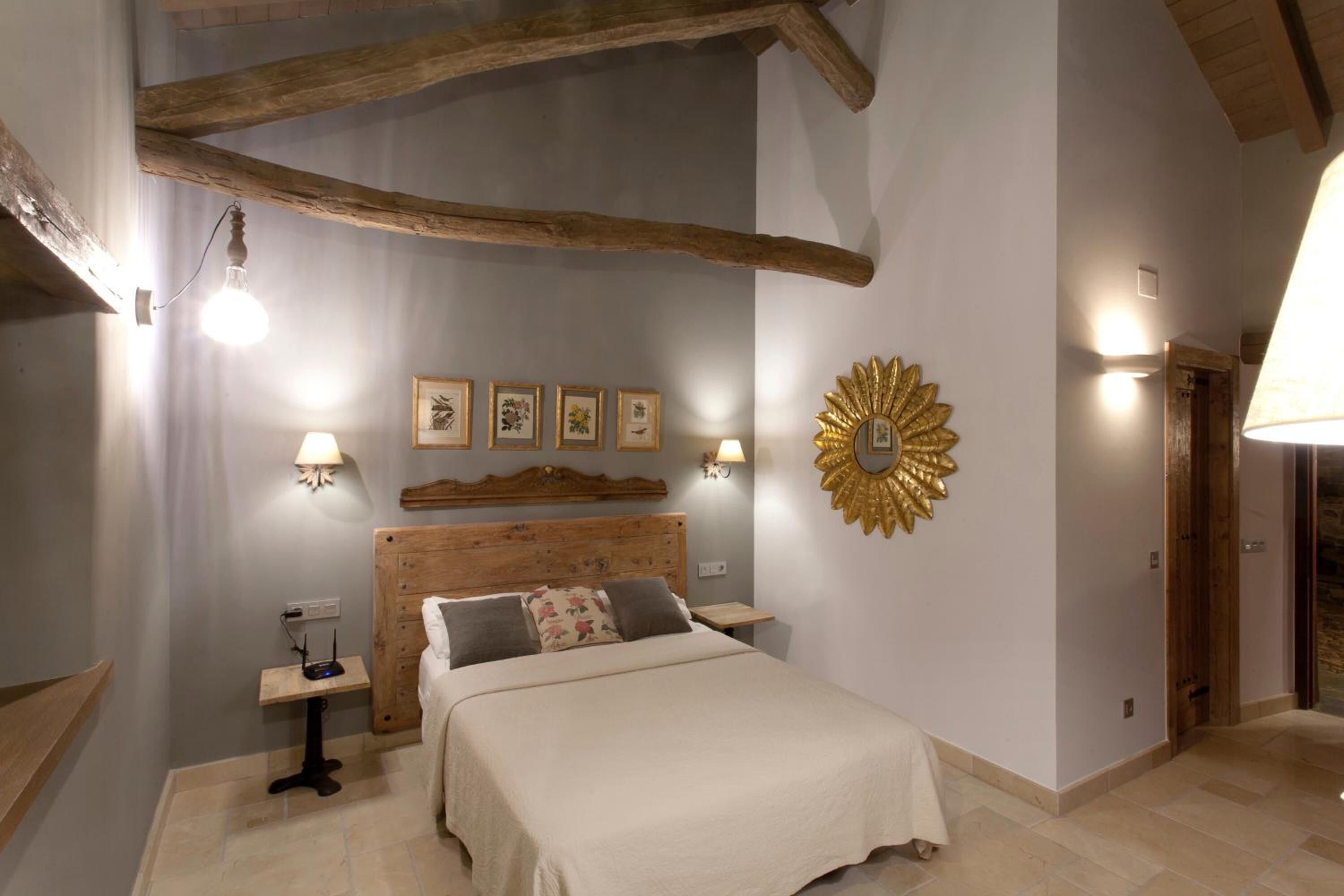 1 bedroom, desk, blackout curtains, soundproofing