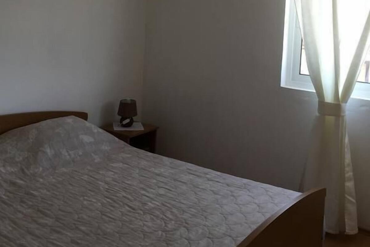 Standard Apartment | Desk, WiFi (free), bed sheets