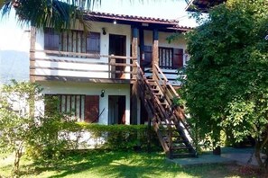 Front of property - Pousada Conde do Mar (Ilhabela)