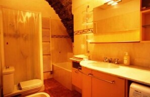 Shower - Sandra Villa Rooms (Vernazza)