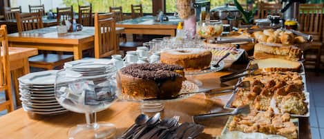 Petit déjeuner buffet compris tous les jours