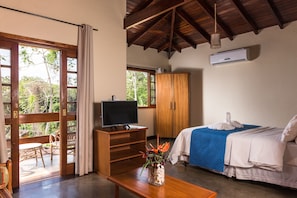 Double Room Standard Sea View | 1 bedroom, minibar, blackout curtains, free WiFi - Pousada Ilhote da Prainha (Ilhabela)