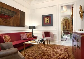 Suite, 1 King Bed (Maria Luisa)