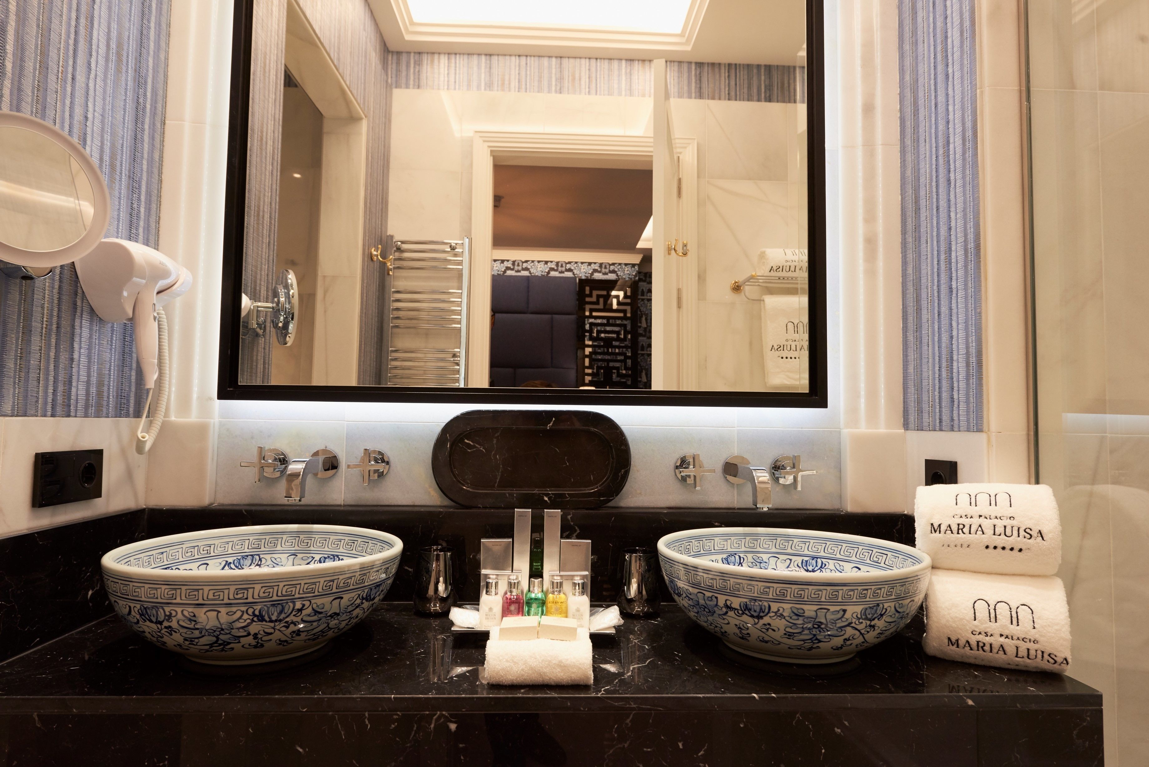 premium double room, 1 king bed | bathroom sink