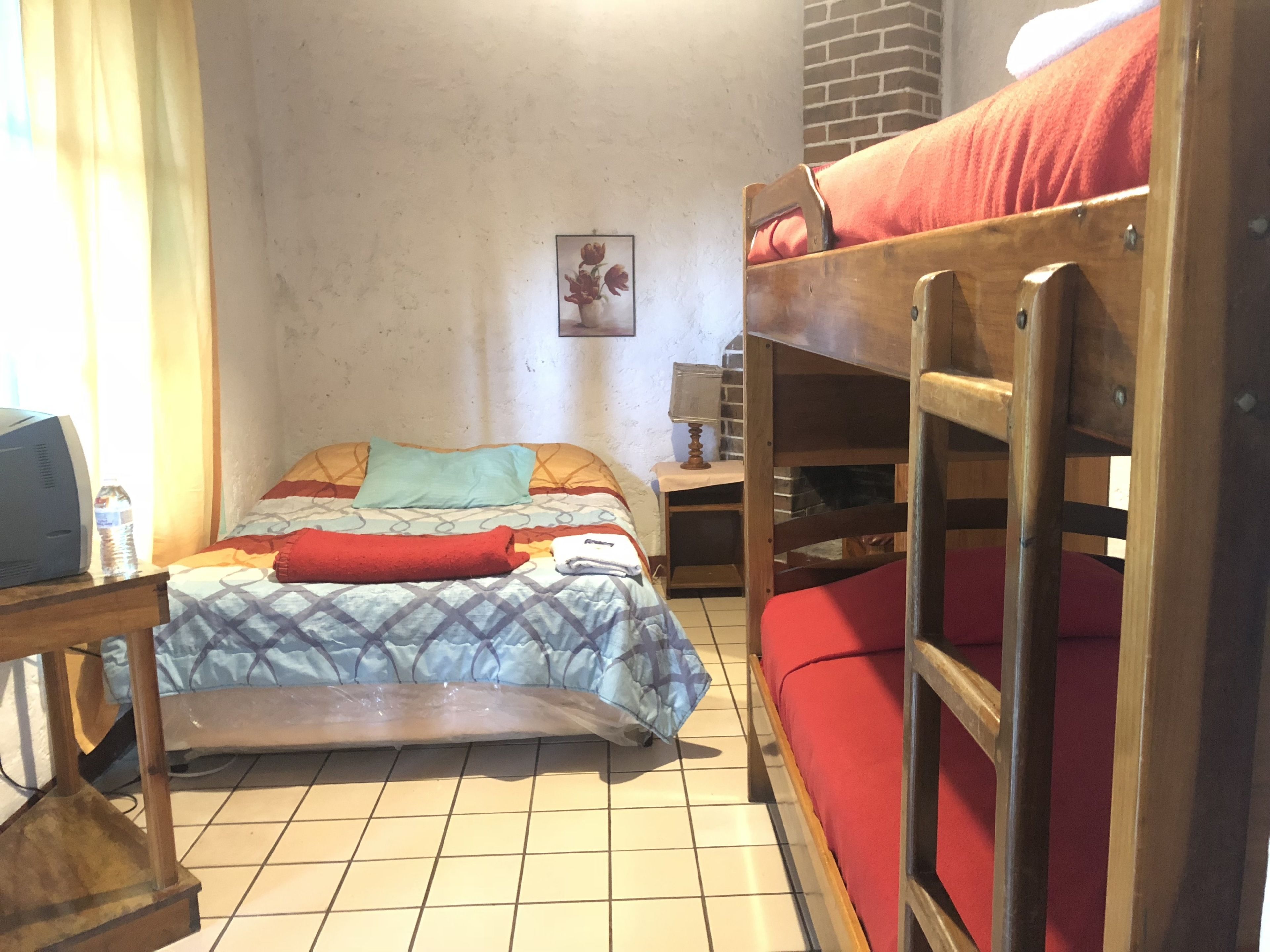 Màn/rèm cản sáng, truy cập Internet không dây miễn phí, bộ trải giường 