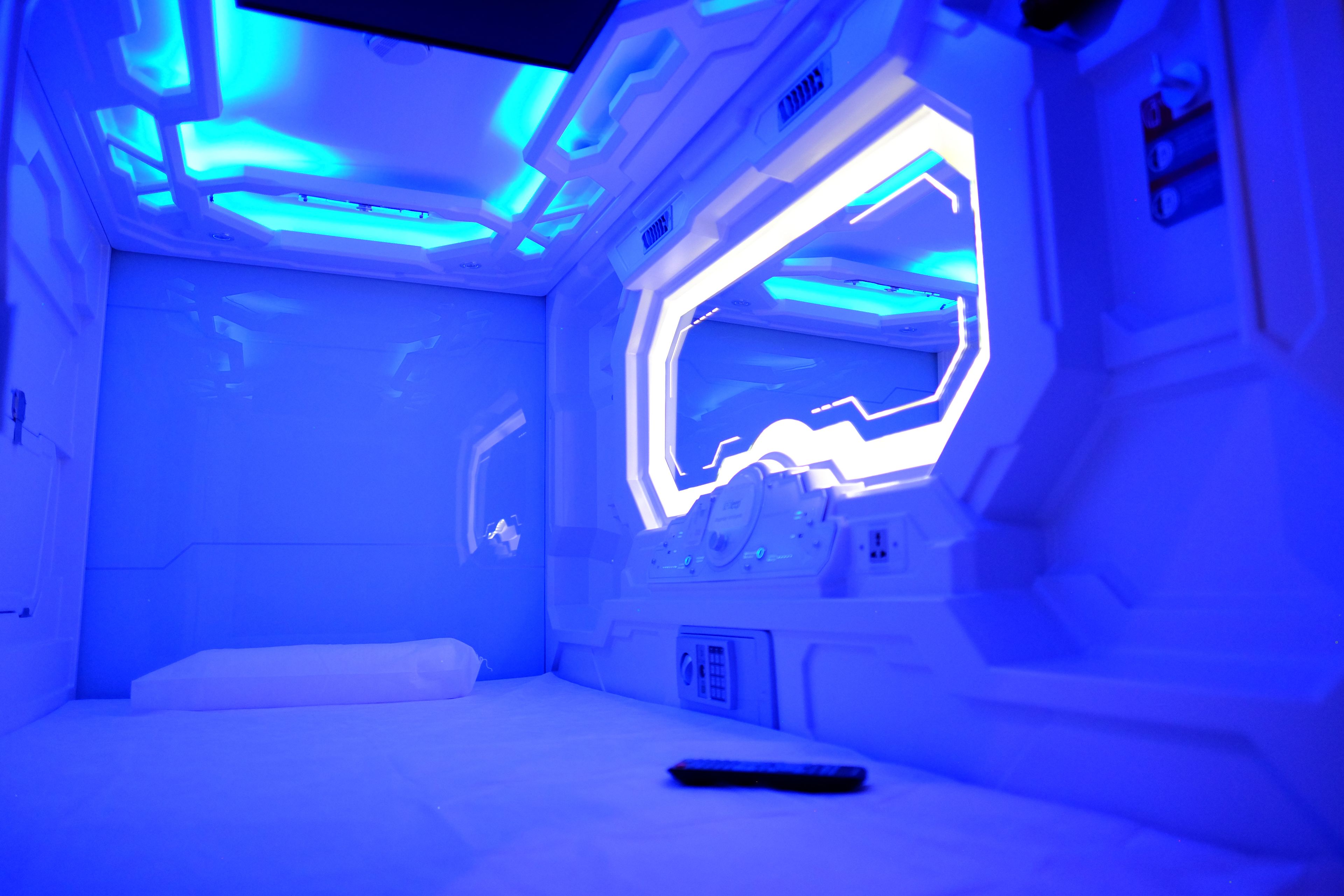 1 bedroom, down duvets, in-room safe, free wifi