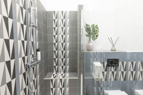 Superior-Doppelzimmer | Dusche im Bad
