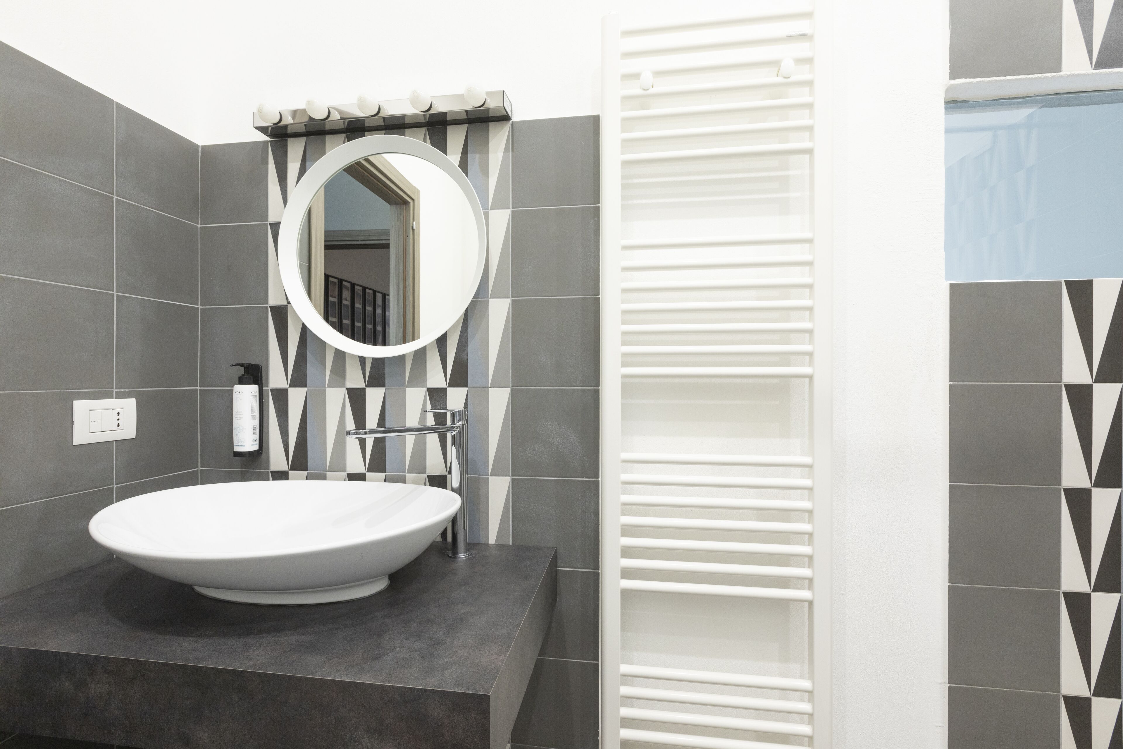 superior double room | bathroom | shower, free toiletries, hair dryer, bidet