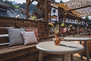 Se sirven almuerzos, cenas y cocina regional 