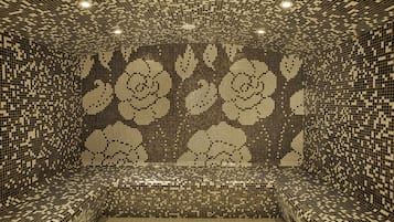 Sauna, steam room, massages