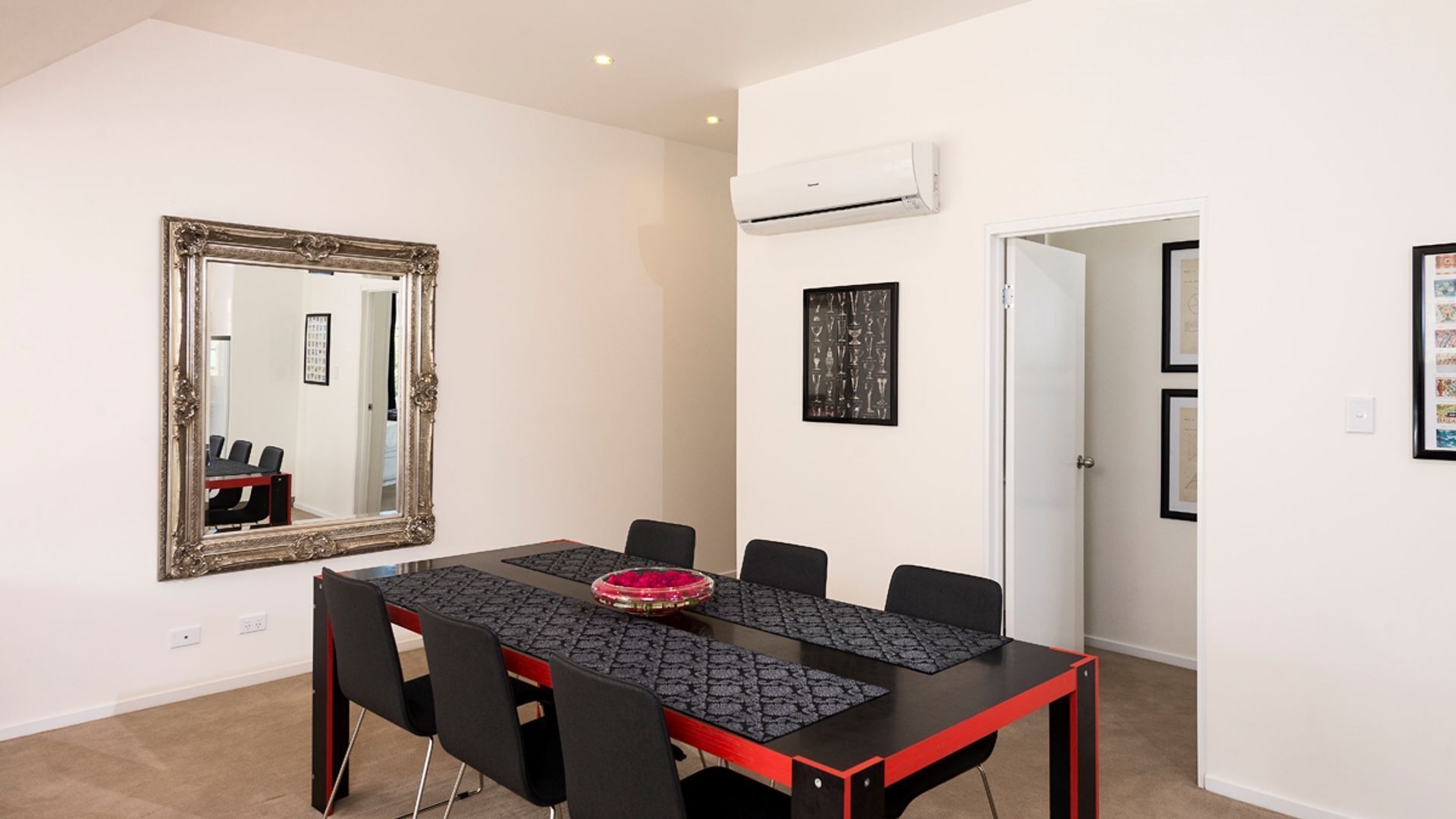 Red Door Penthouse in Battery Point — image 13