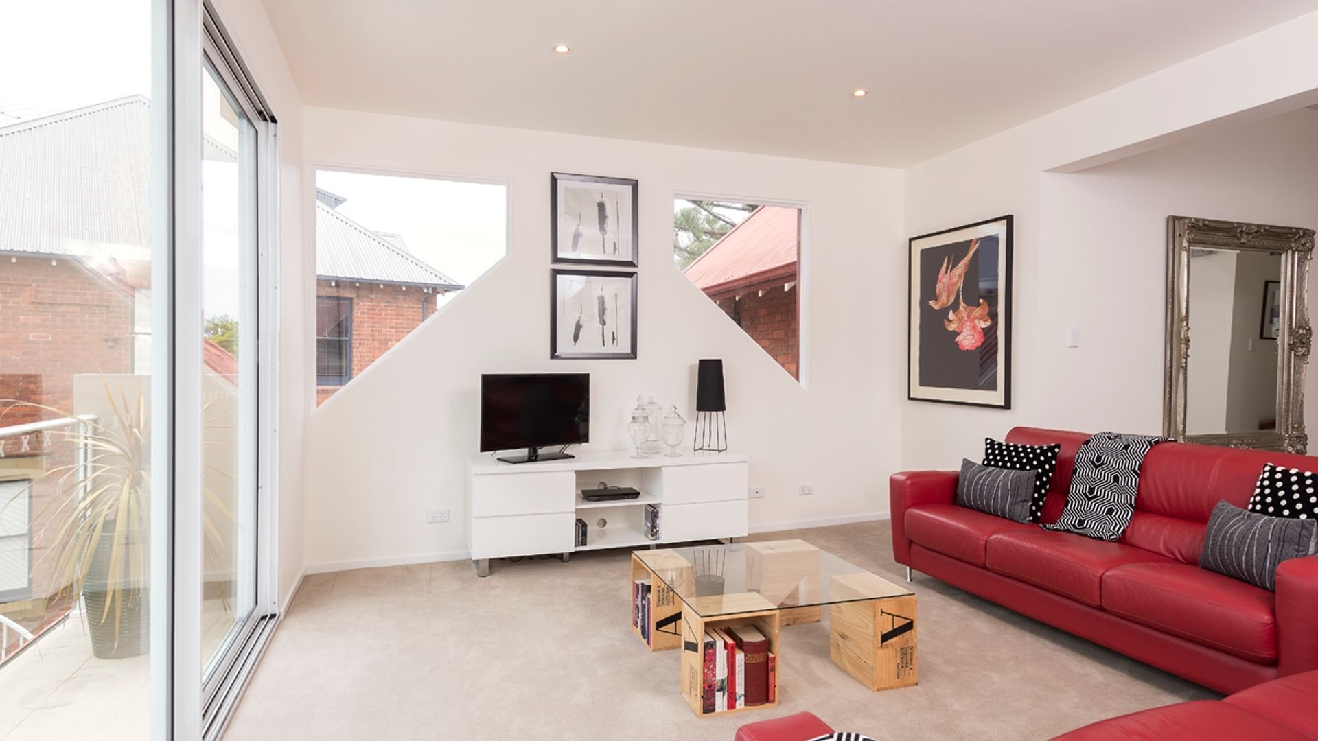 Red Door Penthouse in Battery Point — image 9