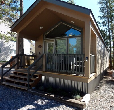 WHISKEY SPRINGS CABINS #2
Comfortable lodging to explore Yellowstone