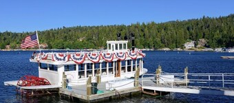 村まで歩いてドック。 レイクビュー、ウェルカム3Bdr、2Ba、大きなロフト付き。 睡眠10