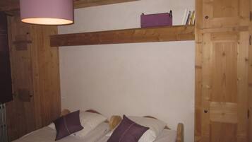 2 bedrooms, free WiFi