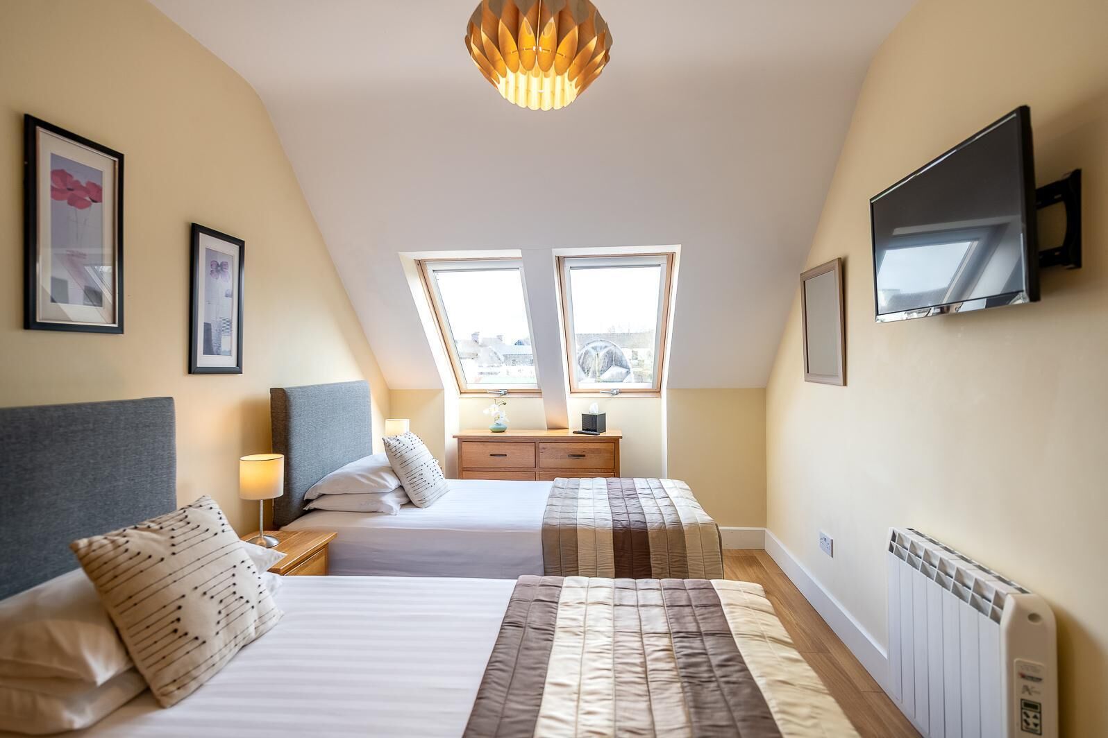 2 bedrooms, iron/ironing board, travel crib, free WiFi