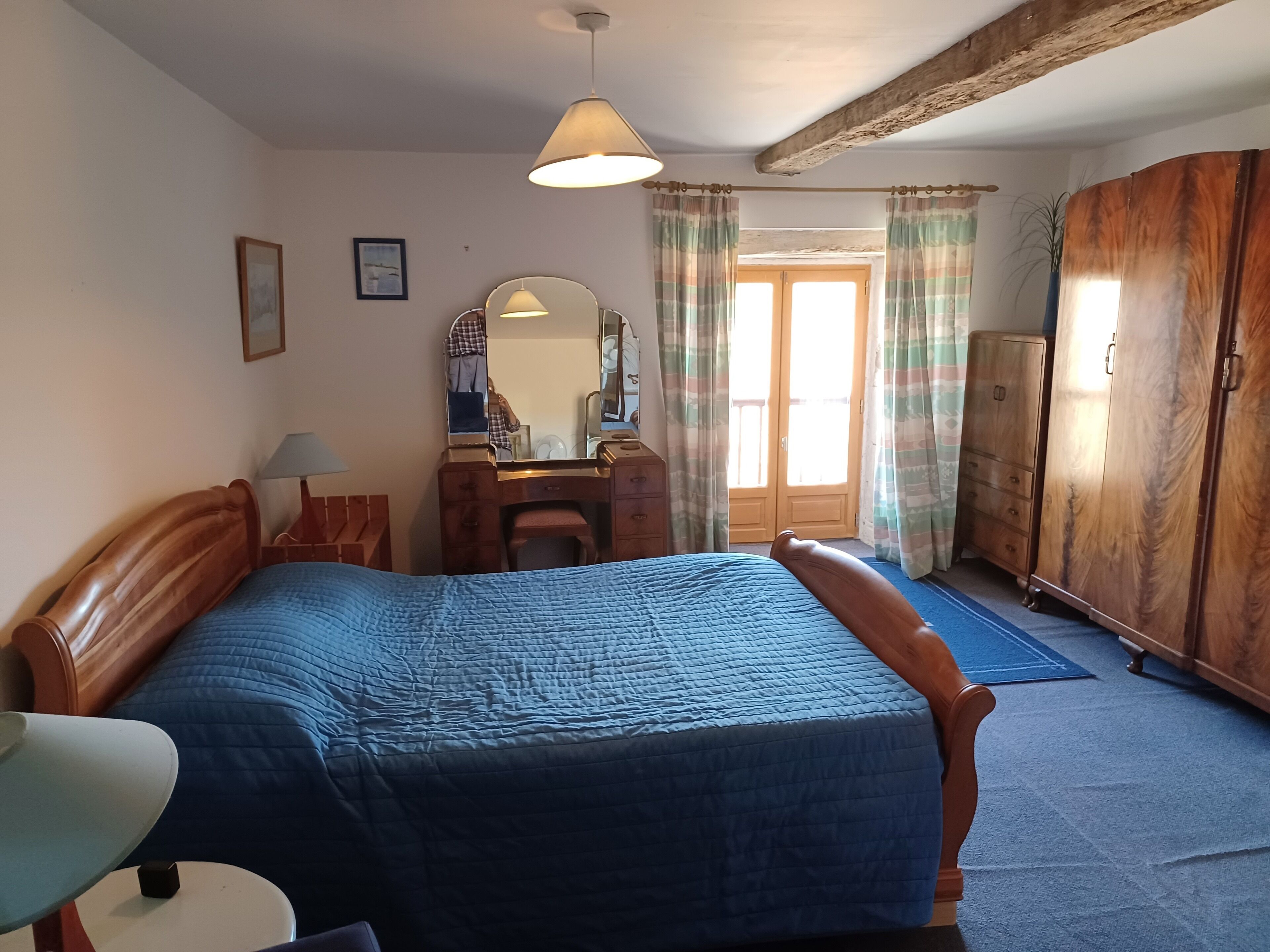 5 chambres, fer et planche à repasser, Wi-Fi gratuit, draps fournis