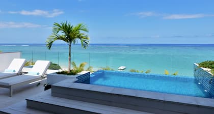 OPEN SKY penthouse | Cap Ouest, Wolmar | Feet in the water | Cleaning & cooking