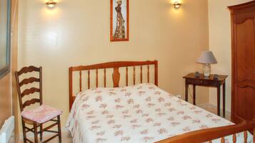 3 bedrooms, iron/ironing board, WiFi