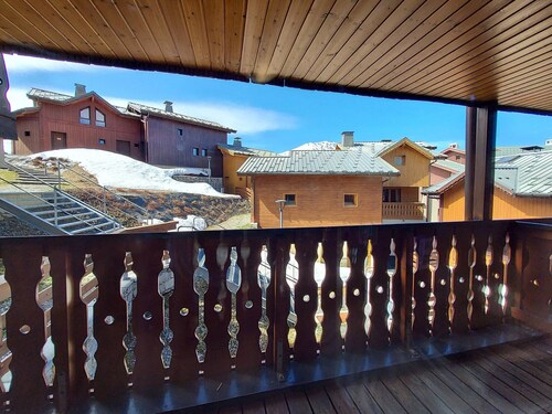 Chalet for 10 people in Plagne Soleil, pets allowed