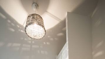 2 bedrooms, iron/ironing board, travel cot, free WiFi