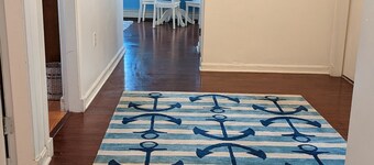 DOWNTOWN!! Modernized, OVERLY- SPACIOUS condominium. Private Parking INCLUDED!!