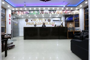 บริเวณนั่งเล่นที่ล็อบบี้