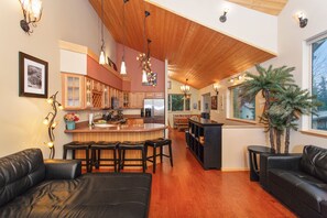 Interior - Modern Townhome with stone fireplace, mountain views, deck & ski in/out (Girdwood)