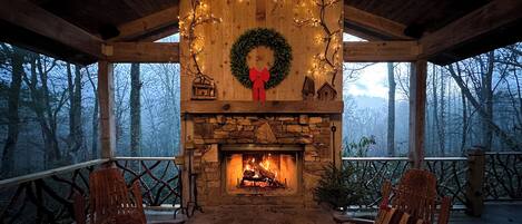 المنطقة المحيطة بالمنشأة