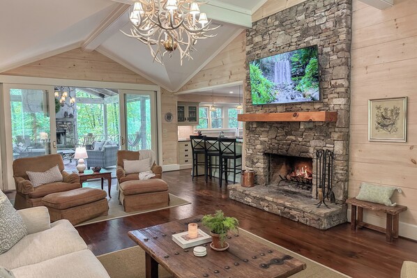 Smart TV, fireplace, books, music library