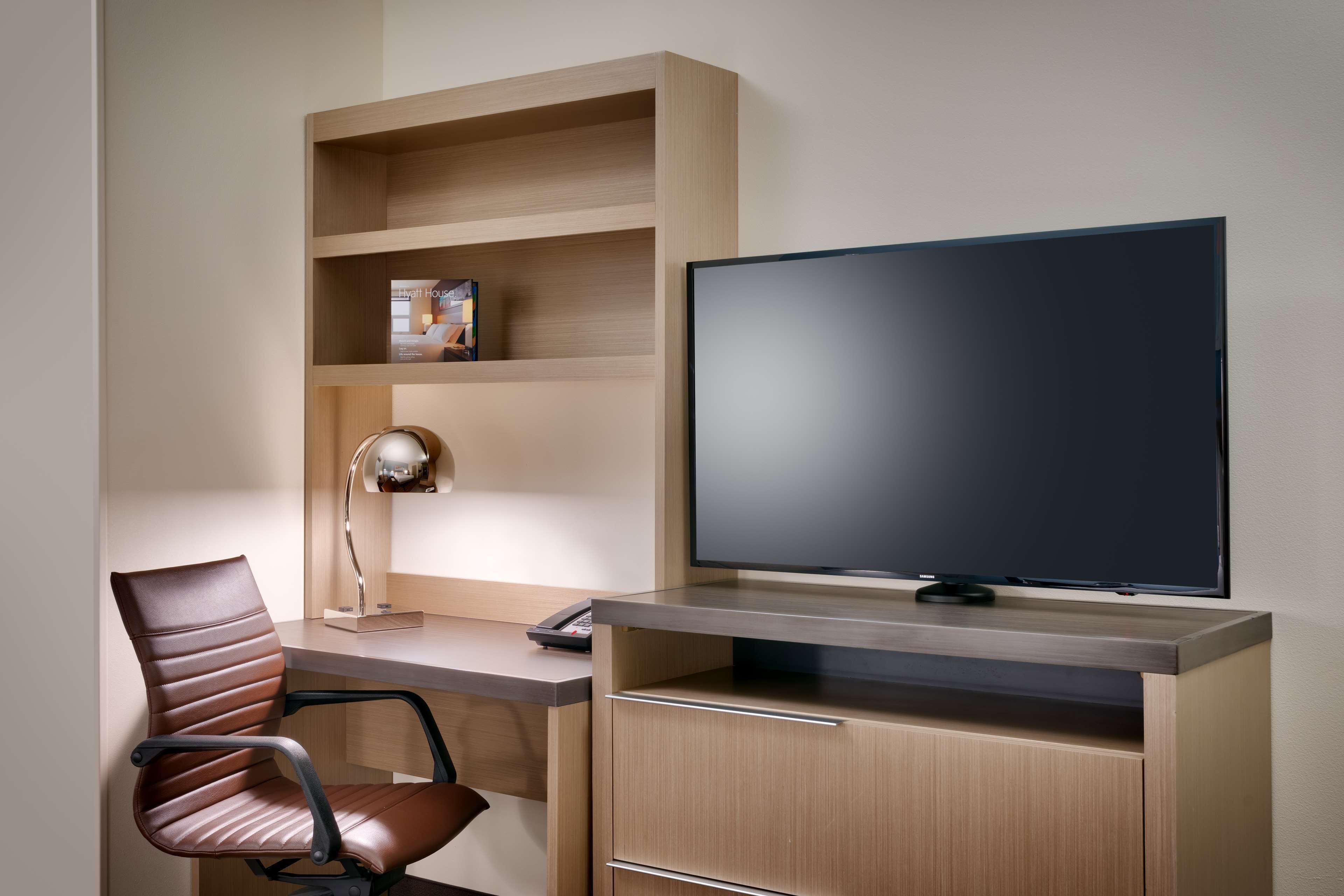 room, 1 king bed (den) | down duvets, desk, blackout curtains, iron/ironing board