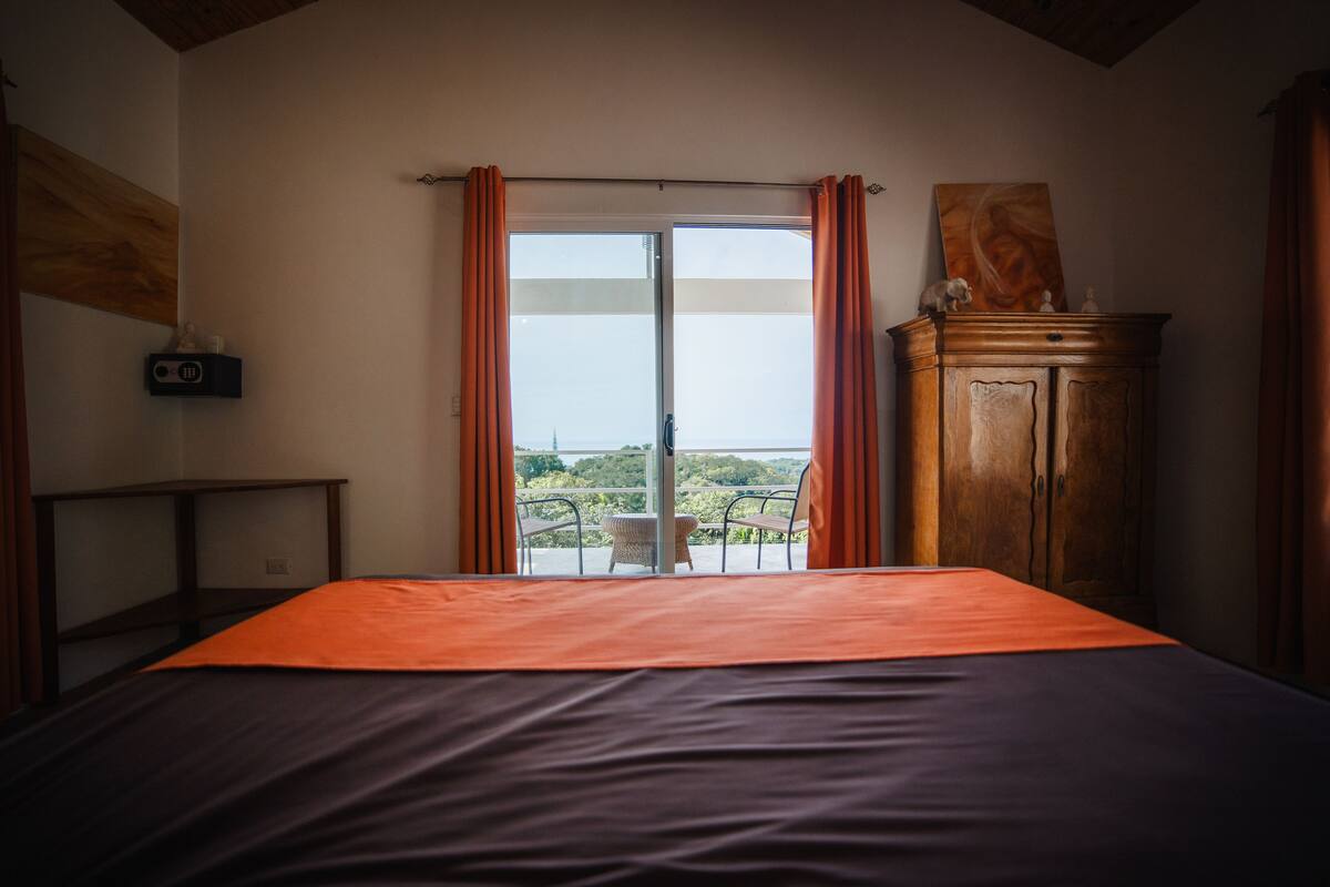 Panoramic Bungalow, 1 King Bed, Non Smoking | 1 bedroom, in-room safe, soundproofing, free WiFi