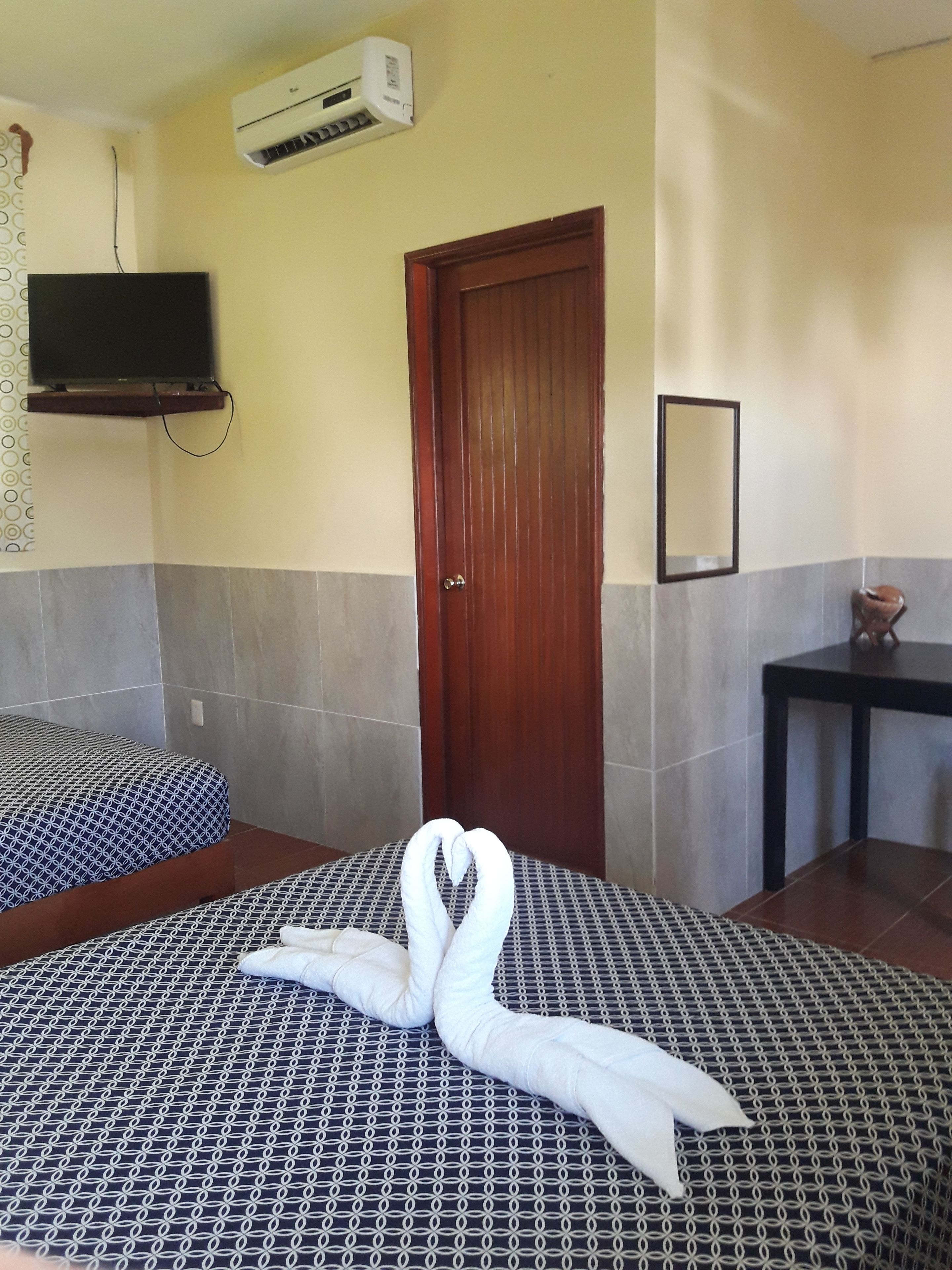 Skrivebord, strygejern/strygebræt, gratis Wi-Fi, sengetøj