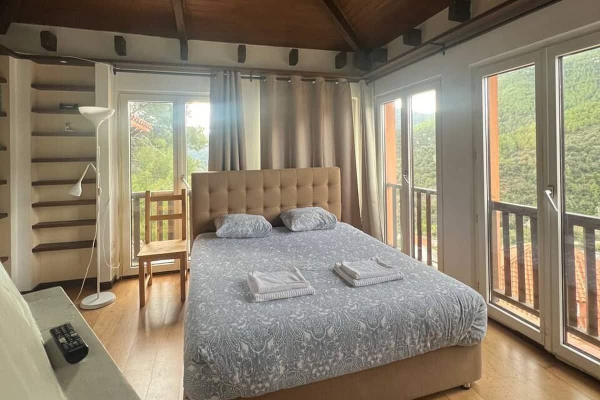 Habitación Confort | Ropa de cama de alta calidad y decoración personalizada