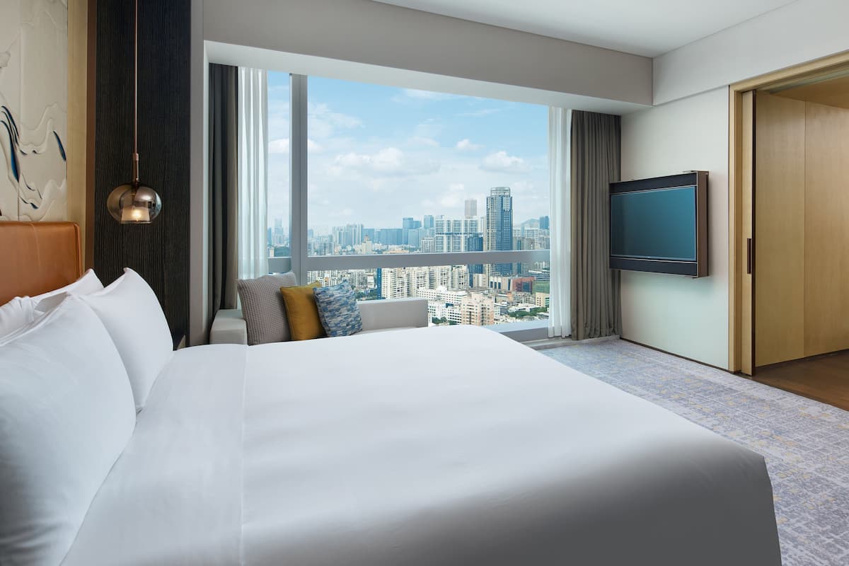 Suite, 1 habitación | Ropa de cama de alta calidad, minibar, caja fuerte y escritorio