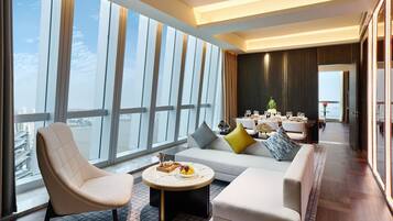 Premium bedding, minibar, in-room safe, desk