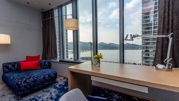 Minibar, in-room safe, desk, laptop workspace