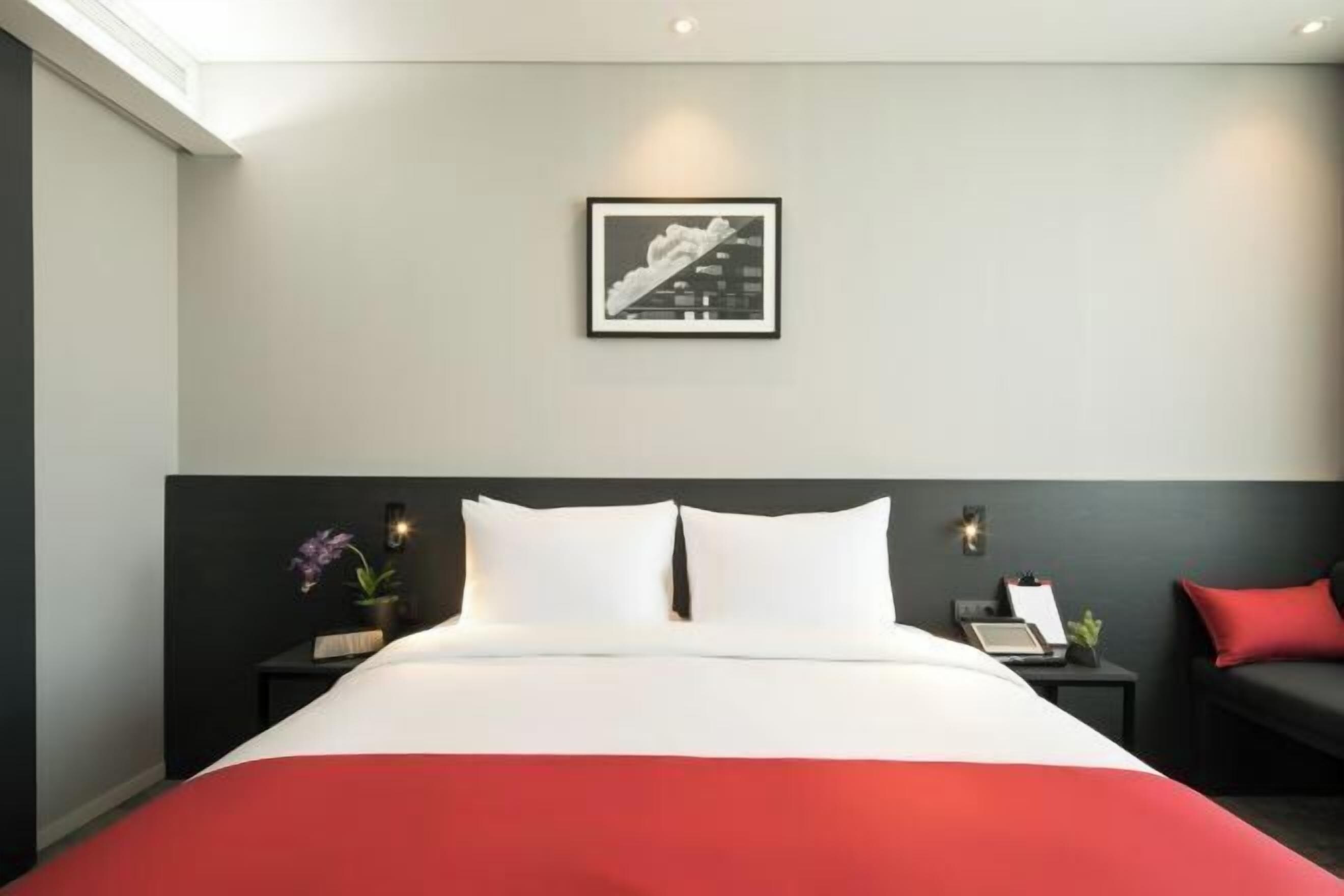 In-room safe, desk, iron/ironing board, free WiFi