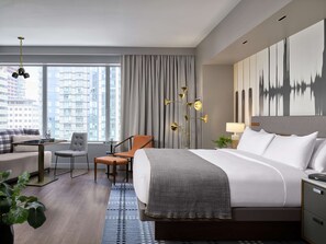 Premium bedding, down comforters, in-room safe, desk - The Sound Hotel Seattle Belltown, Tapestry Collection by Hilton (Seattle)