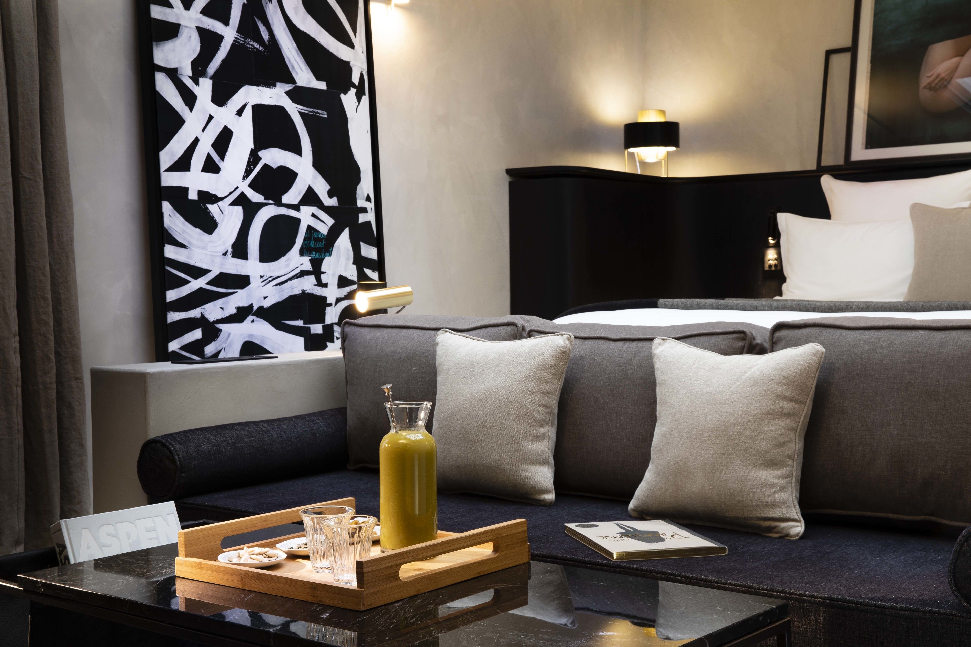 suite, non smoking | 1 bedroom, premium bedding, in-room safe, individually furnished