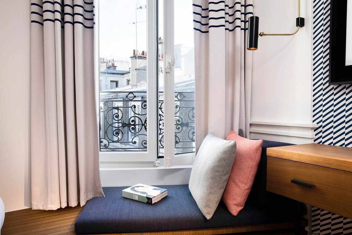 Chambre petite marinière | 高級寢具、客房內保險箱、書桌、遮光布/窗簾