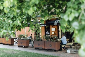 Lunch and dinner served