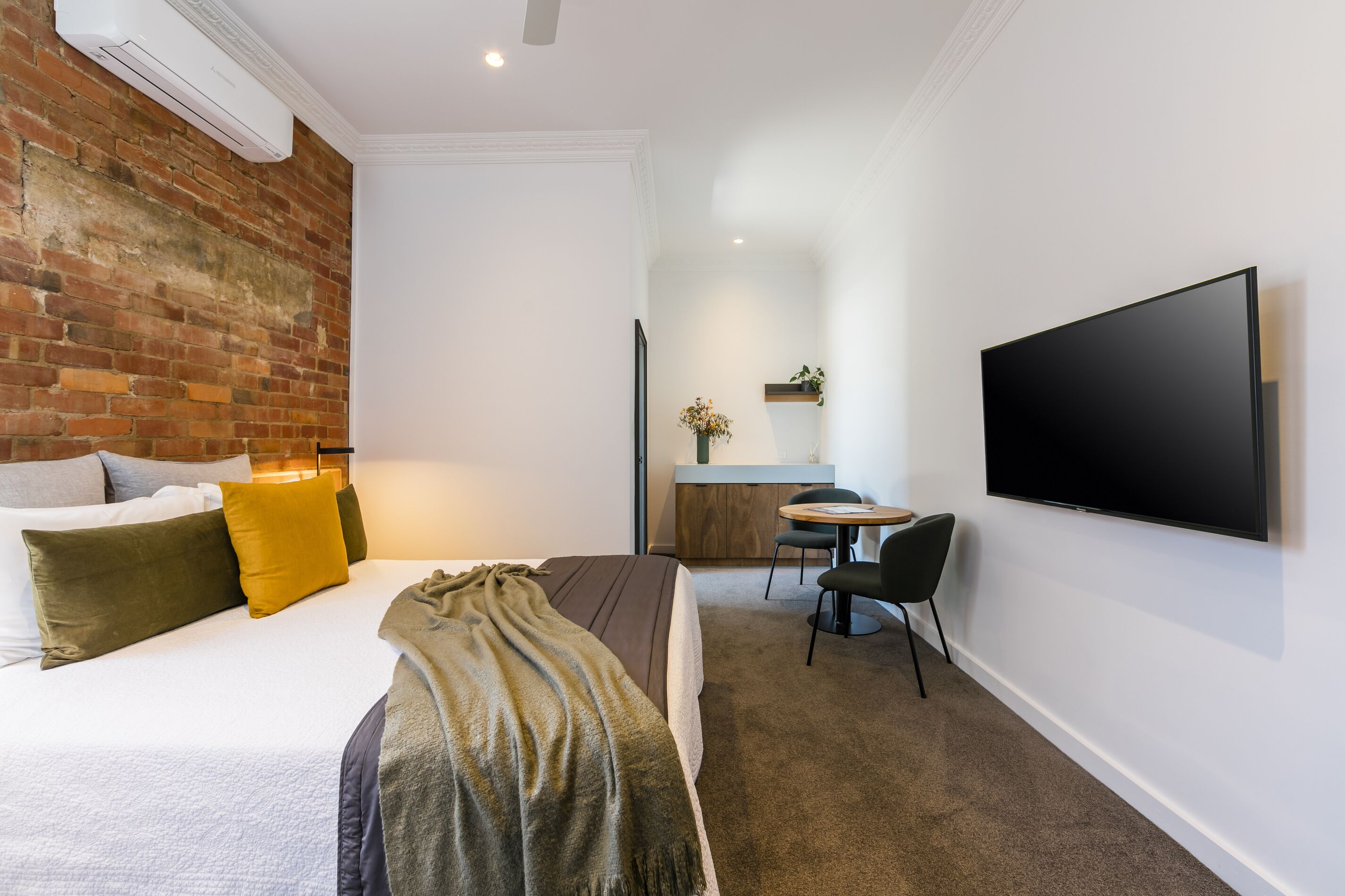 studio room | individually decorated, individually furnished, free wifi, bed sheets