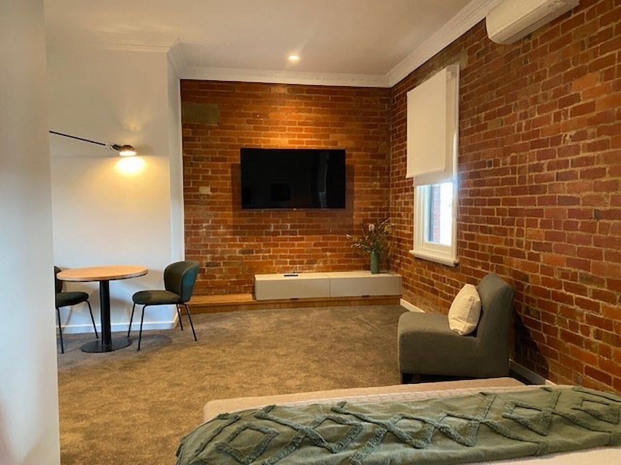 royal suite | individually decorated, individually furnished, free wifi, bed sheets