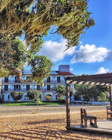 Front of property. Hotel das Figueiras