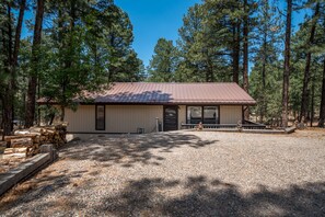 House, 2 Bedrooms | Front of property