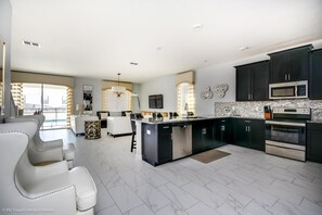 Villa, varias camas | Cocina privada