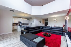 Living area - 1569 Slice Way (Davenport)