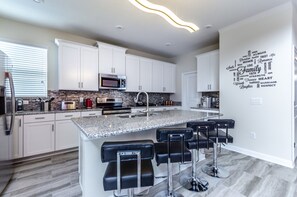 Villa, 5 habitaciones | Cocina privada