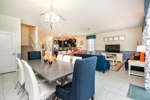 Villa, Multiple Beds | In-room dining - 1551 Observer Lane (Davenport)